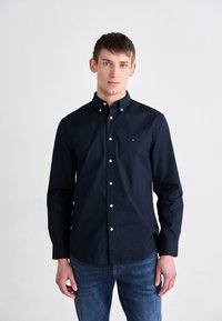Tommy Hilfiger CORE FLEX SOLID SHIRT - Skjorter - desert sky