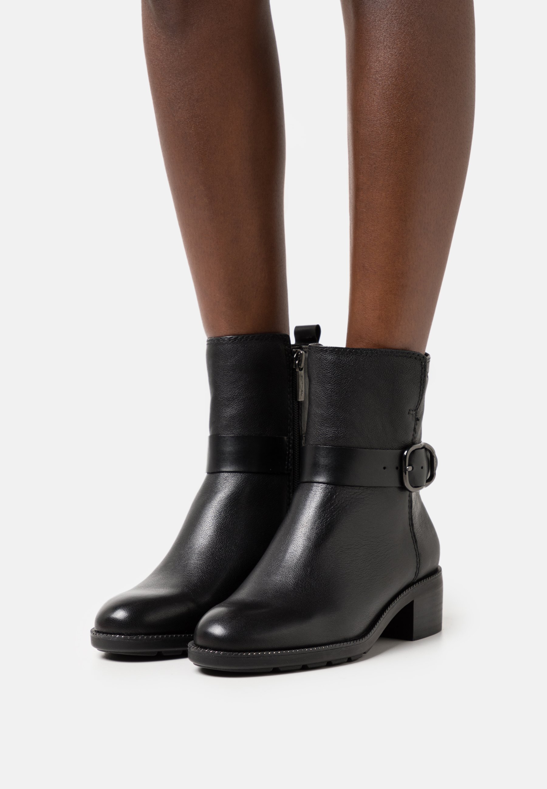 Tamaris Korte laarzen - black/zwart - Zalando.be