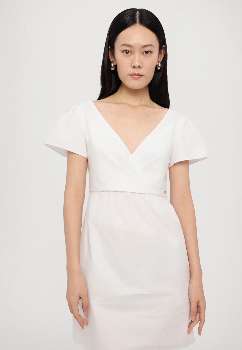 Armani Exchange DRESS - Vestito casual - optic white/bianco - Zalando.it