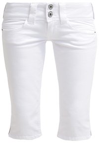 Valkoiset lyhyet housut, jotka on valmistettu sileästä puuvillasekoitteesta. Tässä mallissa on kaksi metallinappia, etupocketit kaarevalla ompeleella ja sivuaukot helmassa.