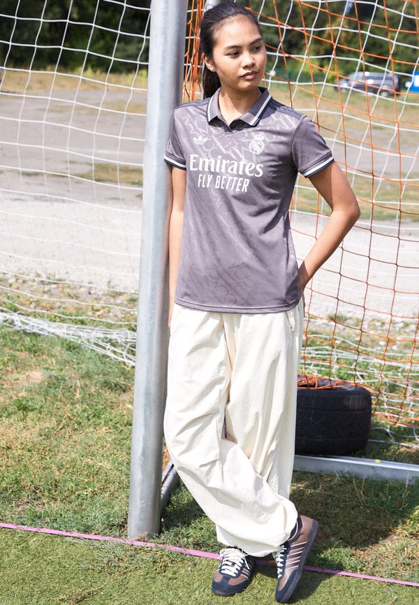 REAL MADRID - Club wear - charcoal2