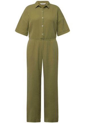 Olivengrøn jumpsuit lavet af tekstureret stof med knaplukning foran, korte ærmer og elastisk talje for en afslappet pasform.