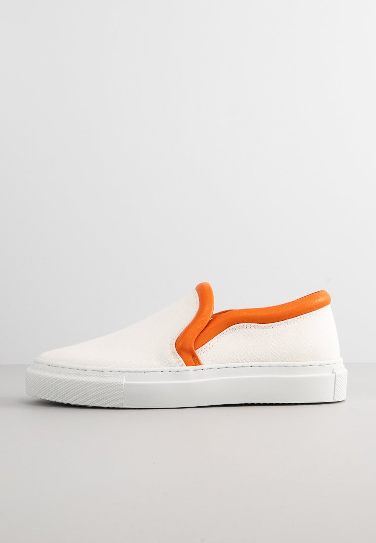 J.W. Anderson Instappers wit