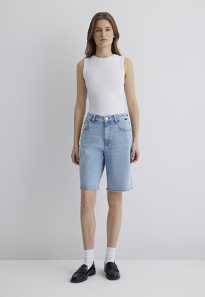 MELINA - Denim shorts - light blue