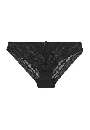 String en dentelle noire avec des motifs géométriques raffinés, une taille solide et un petit nœud au centre arrière. Design texturé.