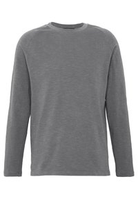 Camisa gris de manga larga en una tela suave y texturizada. Cuenta con un escote redondo y mangas raglán con detalles de costura.