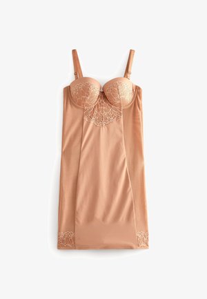Padded Lingerie-Nachthemd aus weichem beigem Stoff mit floralen Spitzenakzenten an Oberteil und Saum, mit verstellbaren Trägern und figurbetontem Schnitt.
