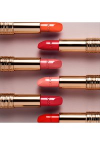 LANCÔME L'ABSOLU ROUGE CREAM - Læbestifte - ma-grenadine