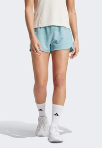 adidas Performance PACER STRIPES HIGH RISE - Sportske kratke hlače - mint ton   mint ton