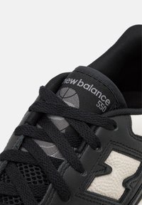New Balance 550 UNISEX - Sapatilhas - black