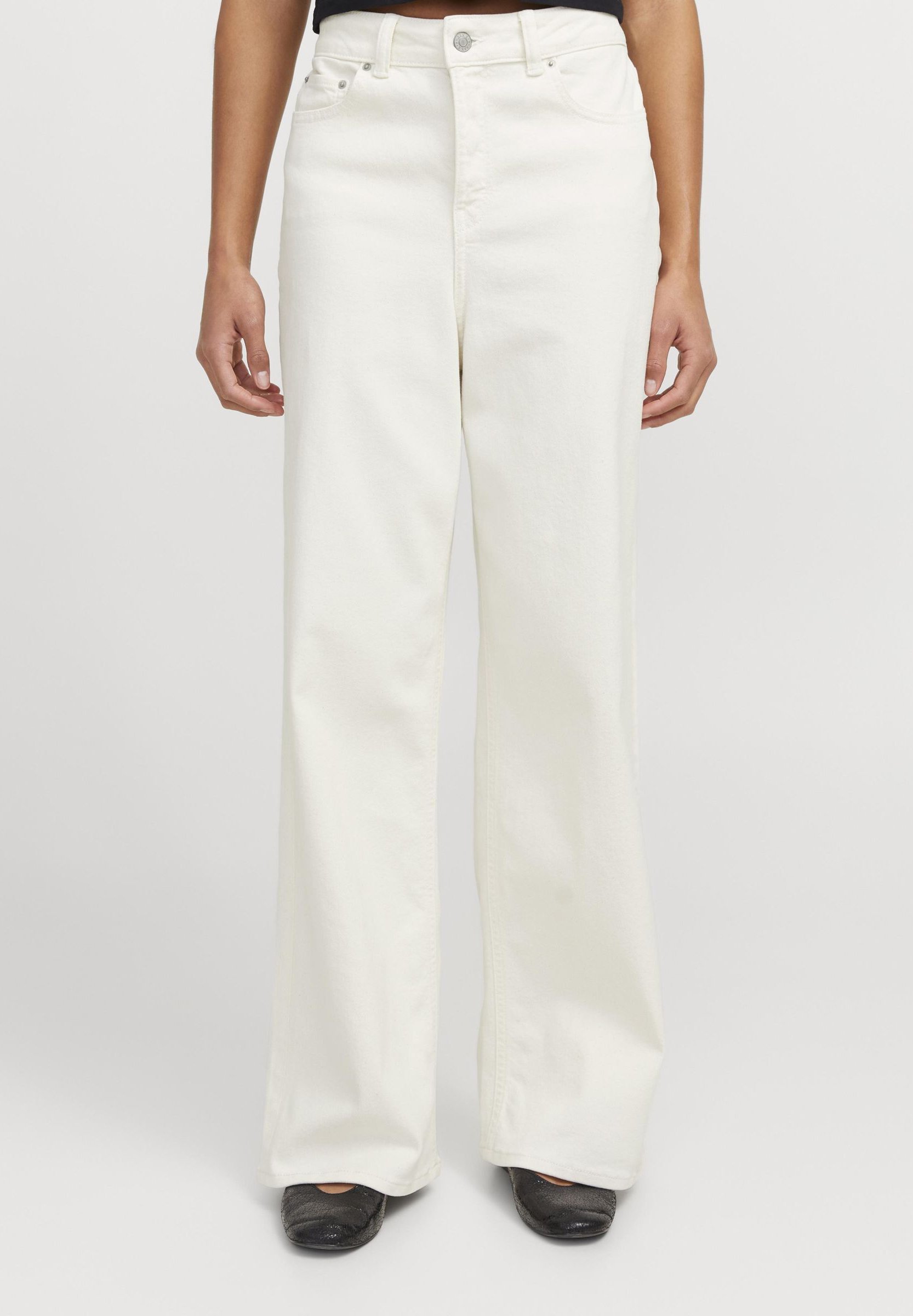 【MODERNIF】Vine White Denim Pants MODERNIF】Vine White Denim Pants (modernif/デニム・ジーパン