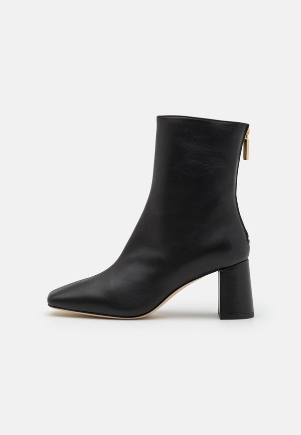CUBE - Classic ankle boots