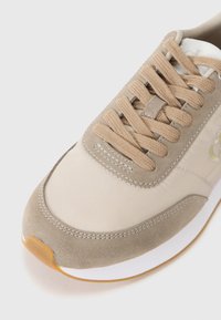 Calvin Klein Jeans RETRO RUNNER  - Sportbačiai - chateau/taupe/fragrant lilac