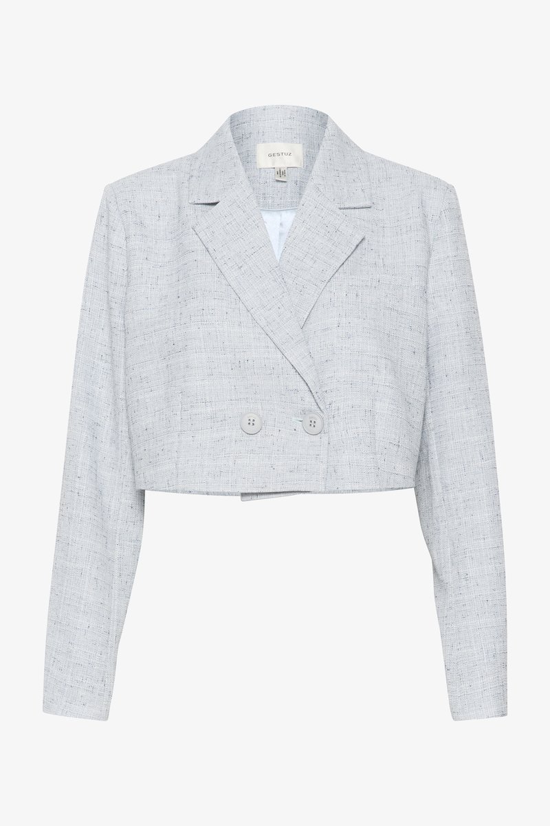 Blazer gris clair découpé avec un tissu texturé, revers crantés et design croisé comportant deux boutons assortis.