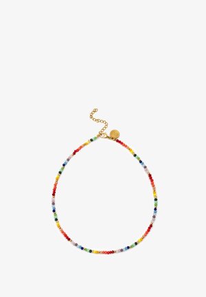 Pärlband med flerfärgade glaspärlor i olika former, med hardware i guldton och en kedjeförlängning för justerbar längd.