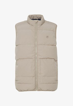 Beige geïsoleerd vest met een hoge kraag, een voorknop en twee grote zakken. Heeft een gestikte textuur en een lichtgewicht materiaal.
