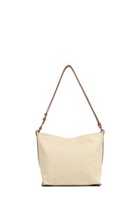 Borsa a spalla in tela color crema con una parte superiore arrotondata. Presenta manici in pelle marrone e una texture sottile. Design a apertura superiore senza hardware visibile.