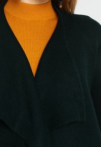 Anna Field Kofta - metallic green