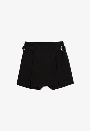Zwarte mini-rok met geplooid ontwerp, voorzien van zilveren hardwareaccenten en verstelbare gespen aan de zijkanten. Gemaakt van een gladde stof.