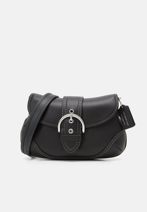 COACH, GLOVETANNED SOHO - Handtasche - black