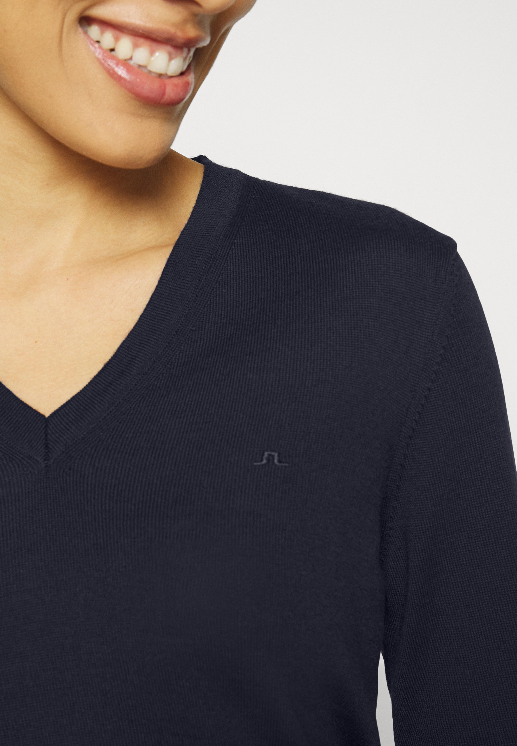 J.LINDEBERG AMAYA V NECK GOLF - Long 
