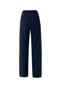 Marineblauwe wijde broek met een zachte stof, hoge tailleband, twee achterzakken en een plooi aan de voorkant voor een nette uitstraling.