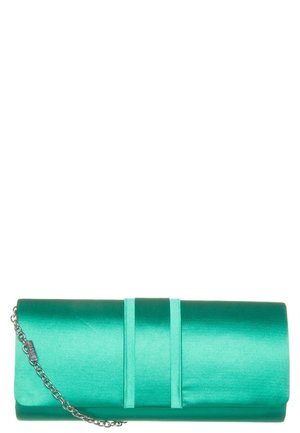 Smardgrüne Satin-Clutch mit einfachem gefaltetem Design und silberner Kettenriemen, die an der linken Seite befestigt ist.