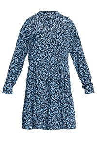 Blaues Blumendruckkleid mit langen Ärmeln, Kragen, gerafftem Bund und gestuftem Rock. Hergestellt aus leichtem, strukturiertem Stoff.