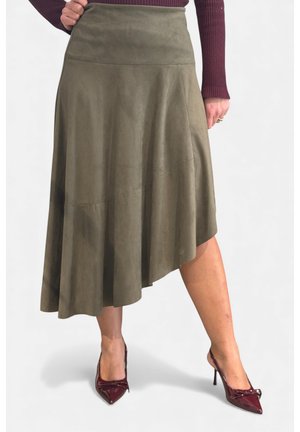 Gonna a campana - militare