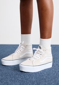SK8-HI - Sneakersy wysokie