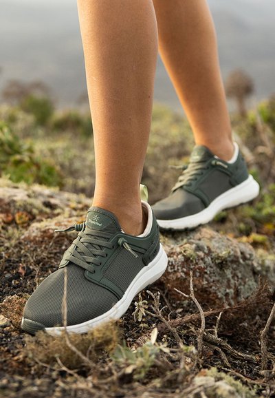 Tropicfeel MONSOON - Sneakers - dark green