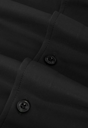 Reiss REGULAR FIT VOYAGER LONG-SLEEVE TRAVEL - Formalna srajca - black