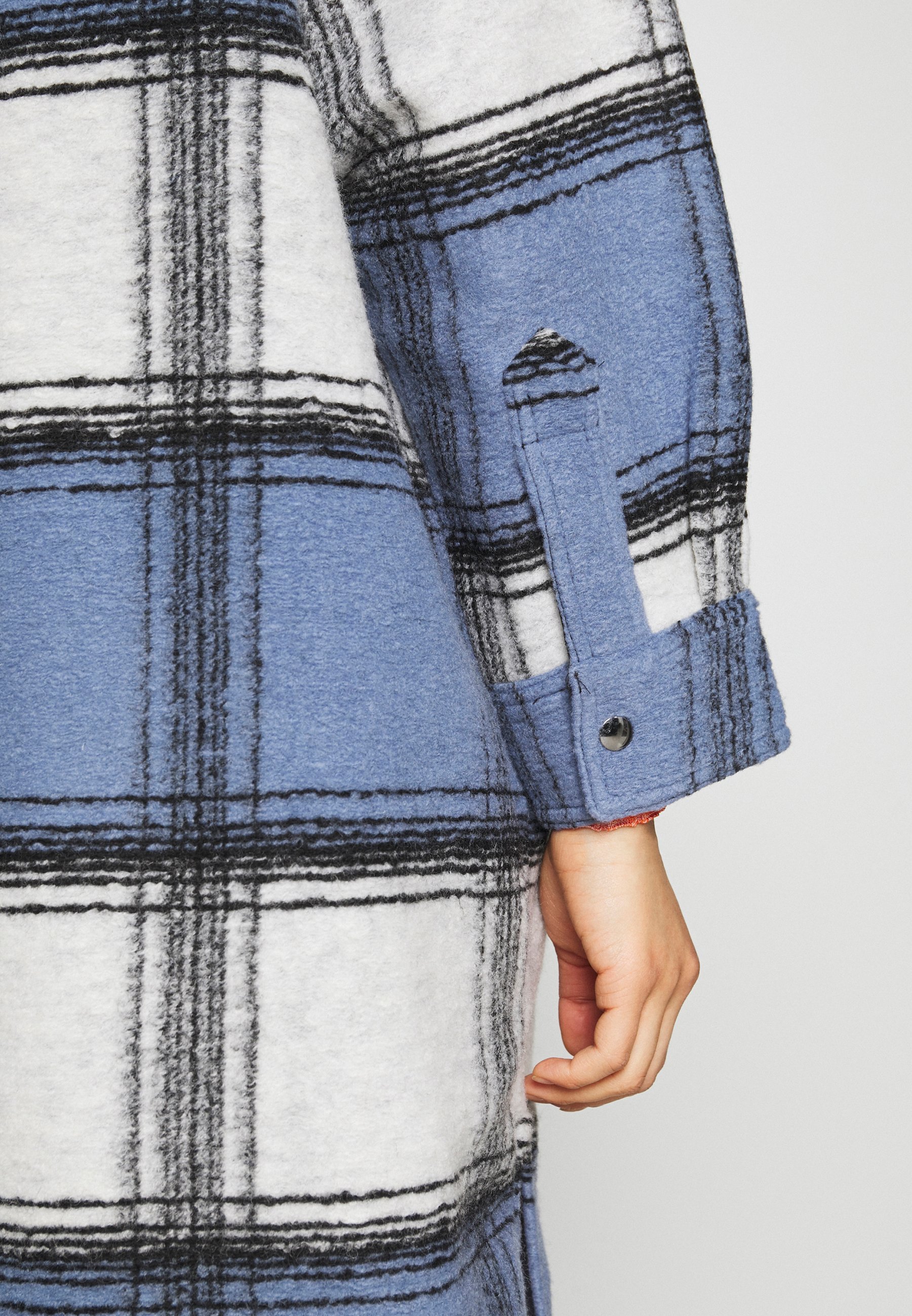 second female hettie jacket