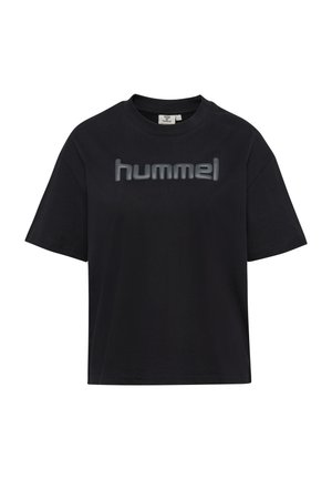 T-shirt noir à manches courtes avec un col rond et le logo "hummel" en grandes lettres grises sur la poitrine.