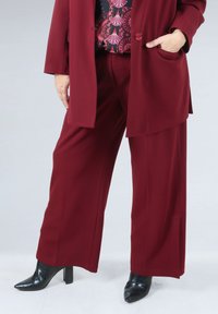 Niet geselecteerd, bordeaux rouge