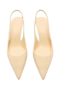Béžové sandále na podpätku s špicatou špičkou. Vyrobené z lesklého materiálu, s hladkou textúrou a minimalistickým dizajnom. Žiadne viditeľné kovové prvky.