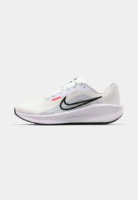 Δεν επιλέχθηκε, white/black/pure platinum/bright crimson