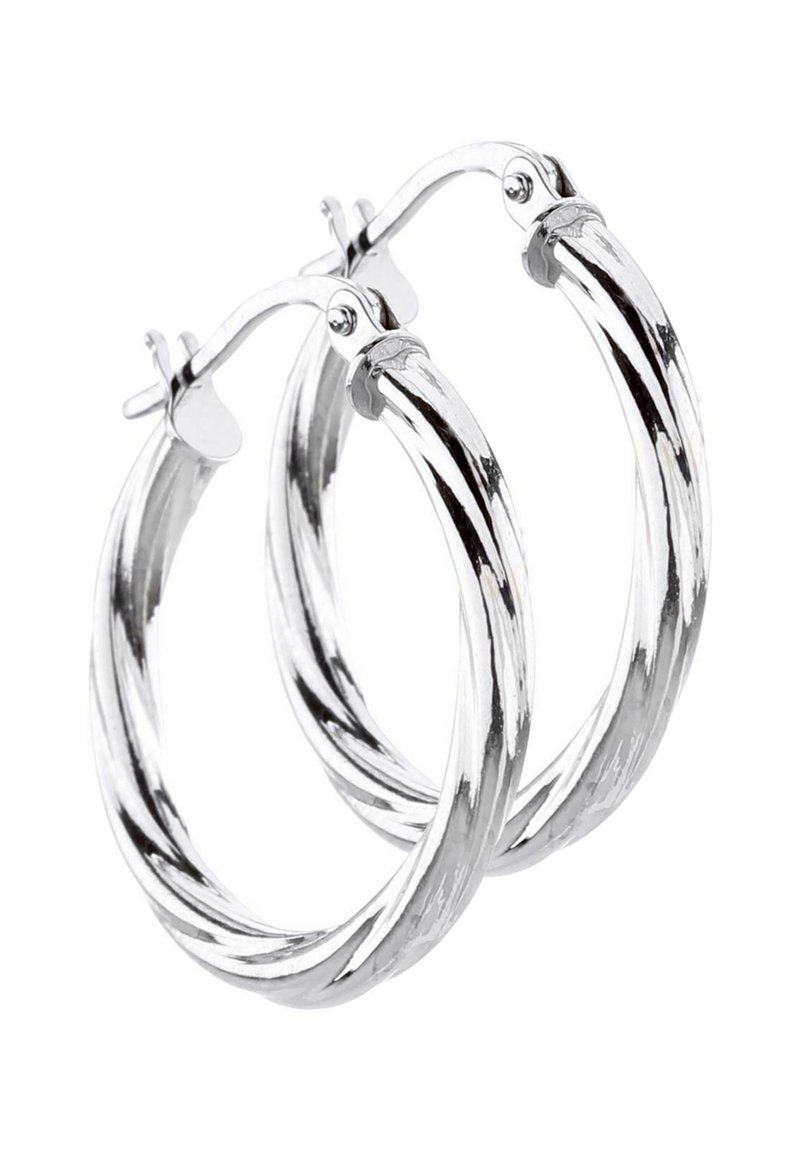 Pendientes de aro de plata con un diseño retorcido, que presentan una superficie pulida y un cierre seguro. Forma circular con textura suave.