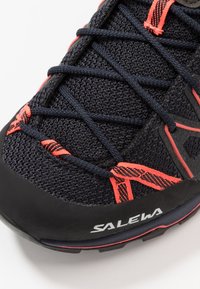 Salewa MOUNTAIN TRAINER LITE - Hiking shoes - premium navy/fluo coral