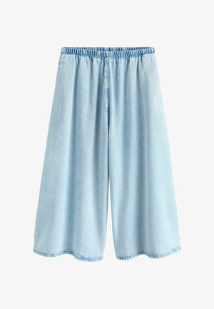 Culottes en denim bleu clair à jambes larges avec une taille élastique, longueur genou et coupe ample.