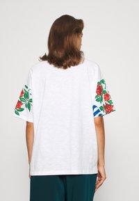 See by Chloé Triko s potiskem - white