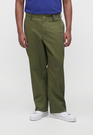 Tommy Hilfiger, PLUS DENTON SLIM STRAIGHT TWILL CHINOS - Панталони - ghost fern