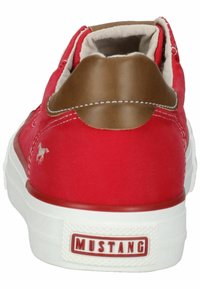 Mustang Sneakers basse - red