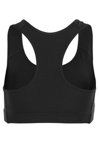 Sujetador deportivo negro con diseño de espalda nadadora, que cuenta con una textura suave, costuras reforzadas y paneles laterales recortados para ventilación.