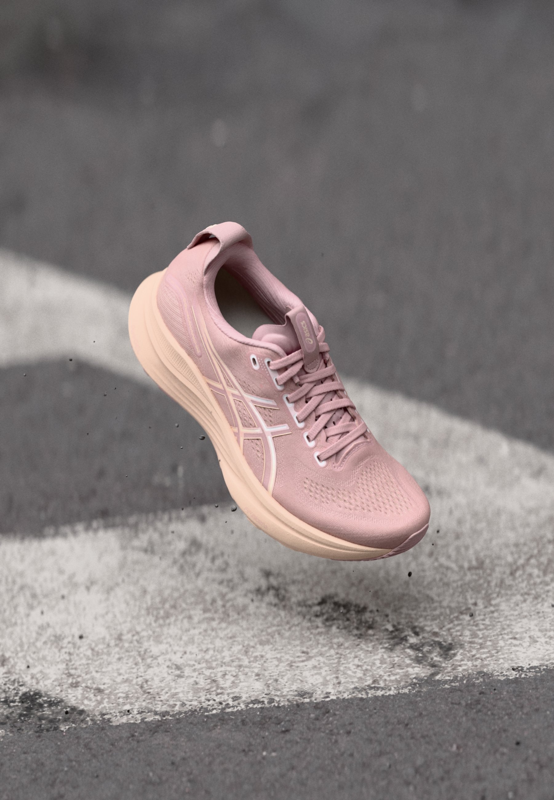 ASICS GEL KAYANO 32 - Road running shoes - morganite/pearl pink
