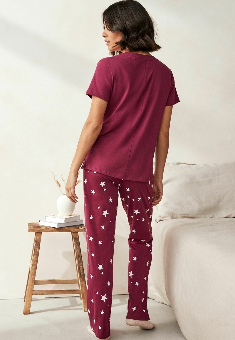 Next REGULAR FIT czerwony
