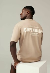 Next Camiseta estampada - stone copenhagen