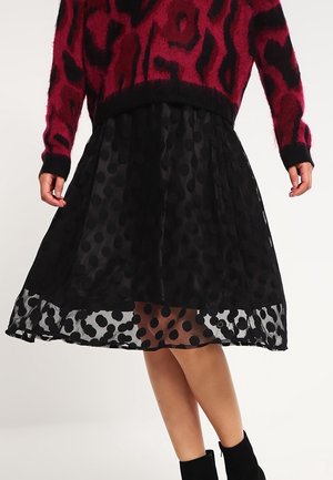 Falda acampanada - black