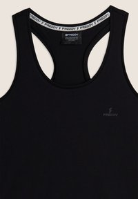 Top deportivo negro sin mangas con diseño de espalda nadadora. Hecho de tela suave, presenta un estampado de logo y un ribete de marca en contraste en el escote.