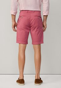 Hackett London Shorts - cranberry pink